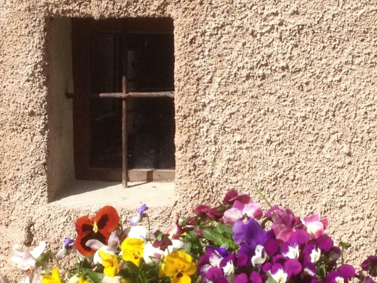 La Tana Del Ghiro Bed and Breakfast Porto Valtravaglia Buitenkant foto